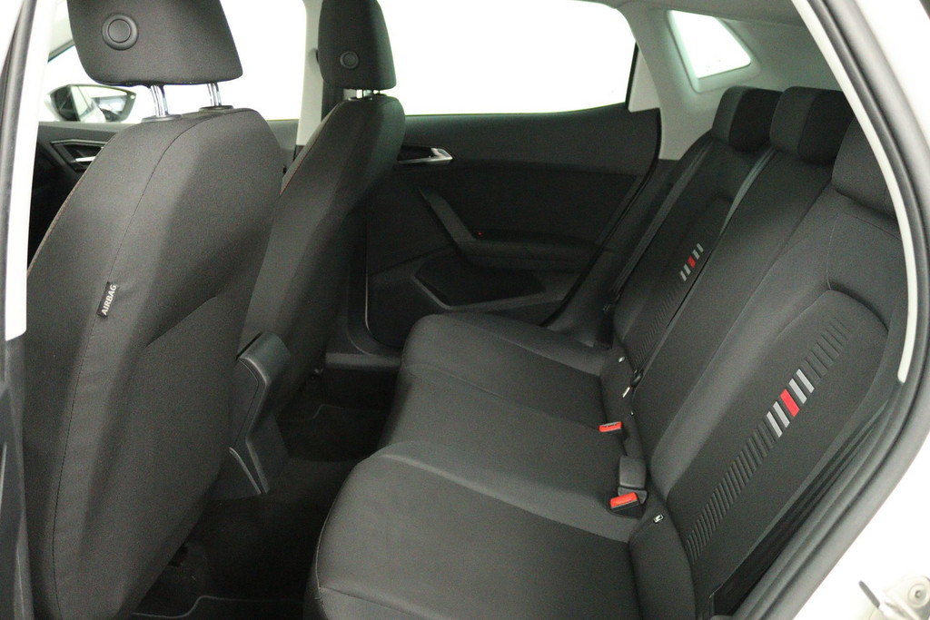 
SEAT Ibiza 1.5 TSI EVO FR Business Intense (PANORAMADAK, CARPLAY, 150PK, CLIMA, LED, GOED ONDERHOUDEN) vol									