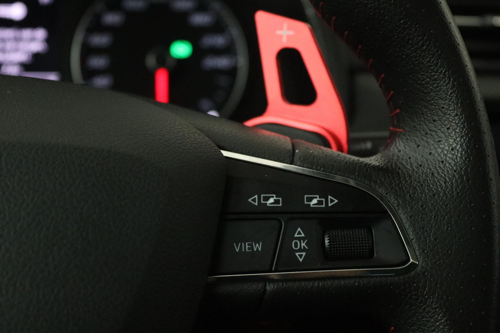 
SEAT Ibiza 1.0 TSI FR Business Intense Automaat (PANODAK, STOELV, CAMERA, PDC, ADAPTIVE, NAVIGATIE, NL-AUTO, GOED ONDERHOUDEN) vol									