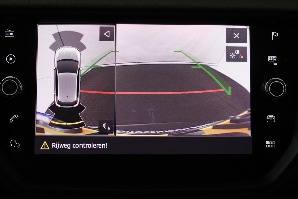 
SEAT Ibiza 1.0 TSI FR Business Intense Automaat (PANODAK, STOELV, CAMERA, PDC, ADAPTIVE, NAVIGATIE, NL-AUTO, GOED ONDERHOUDEN) vol									