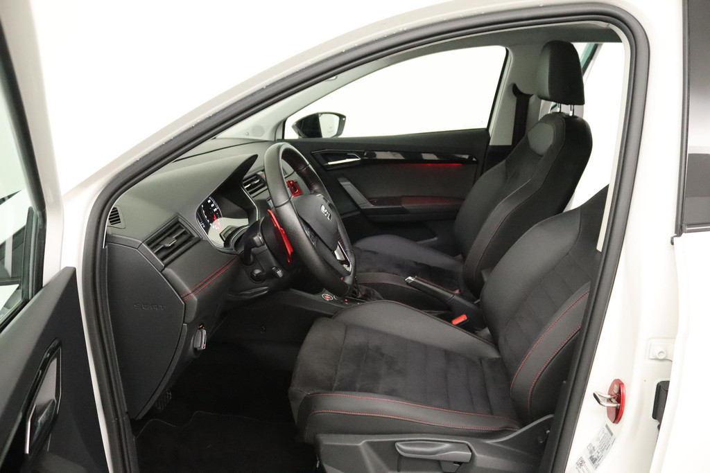 
SEAT Ibiza 1.0 TSI FR Business Intense Automaat (PANODAK, STOELV, CAMERA, PDC, ADAPTIVE, NAVIGATIE, NL-AUTO, GOED ONDERHOUDEN) vol									