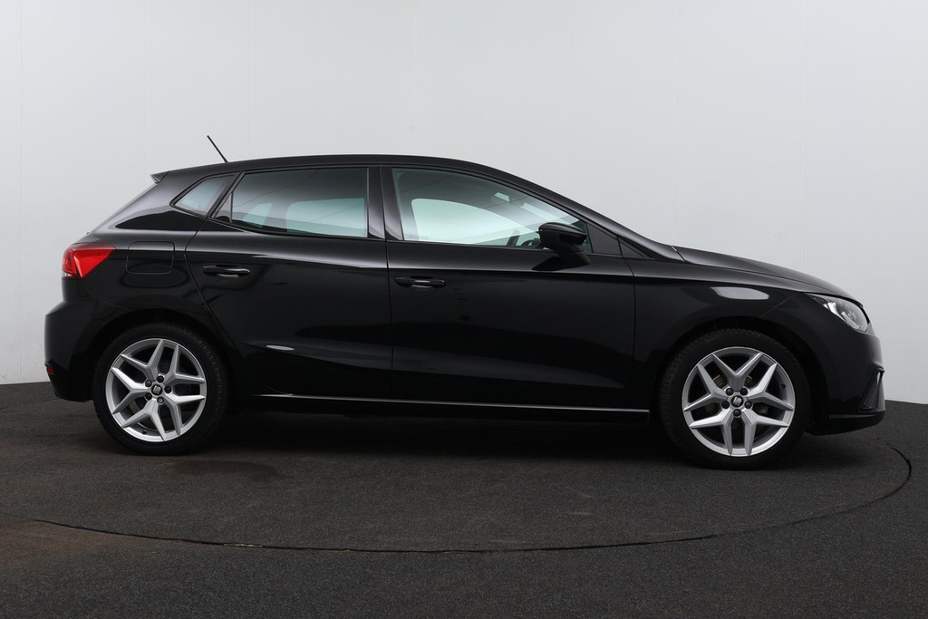 
SEAT Ibiza 1.0 TSI FR Business Intense (NAVIGATIE, CAMERA, CARPLAY, PARKEERSENSOREN, CLIMA, 1e EIGENAAR, GOED ONDERHOUDEN) vol									