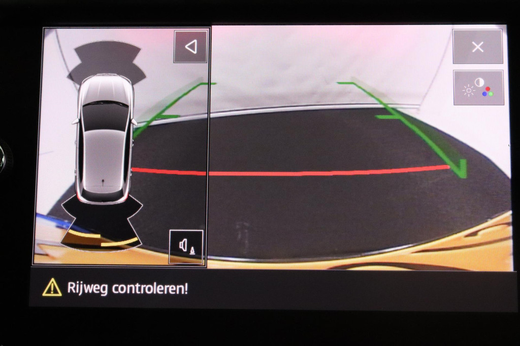 
SEAT Ibiza 1.0 TSI FR Business Intense Sport (CAMERA, NAVIGATIE, PARKEERSENSOREN, LED, CLIMATE, NL-AUTO, GOED ONDERHOUDEN) vol									