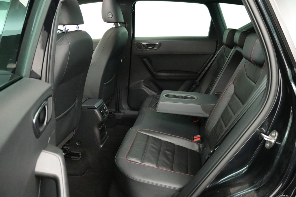 
SEAT Ateca 1.5 TSI FR Business Intense (PANORAMADAK, ACHTERUITRIJCAMERA, STOELVERWARMING, LEER, PARKEERSENSOREN, GOED ONDERHOUDEN) vol									