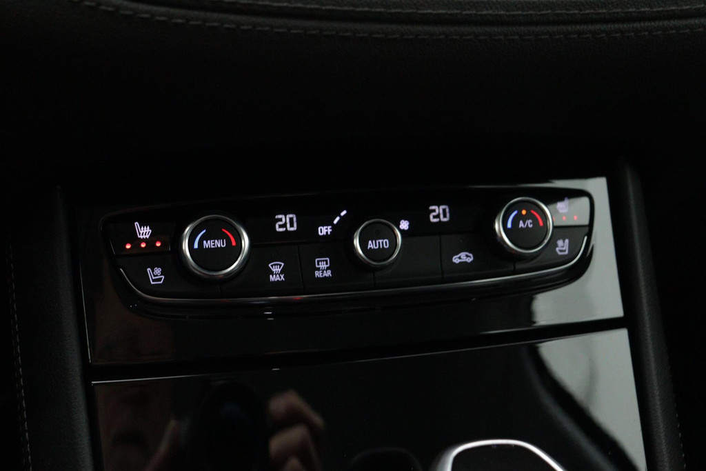 
Opel Grandland X 1.2 Turbo Business Elegance (Dealer onderh, 1e eigen, Stoelverw, Stoelvent, Stuurverw, CC, ETC) vol									