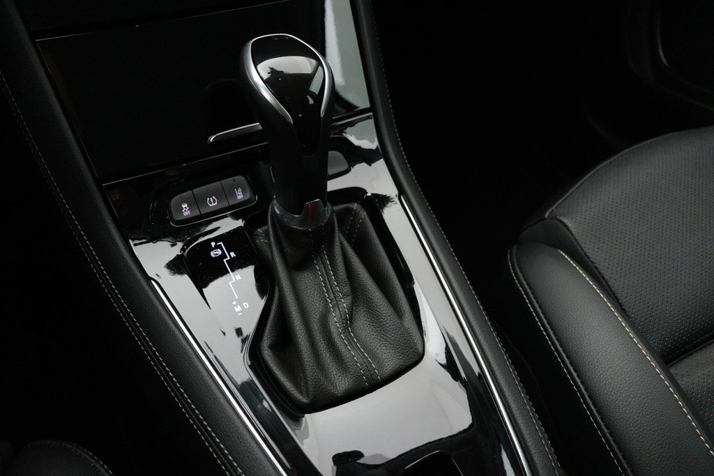 
Opel Grandland X 1.2 Turbo Business Elegance (Dealer onderh, 1e eigen, Stoelverw, Stoelvent, Stuurverw, CC, ETC) vol									