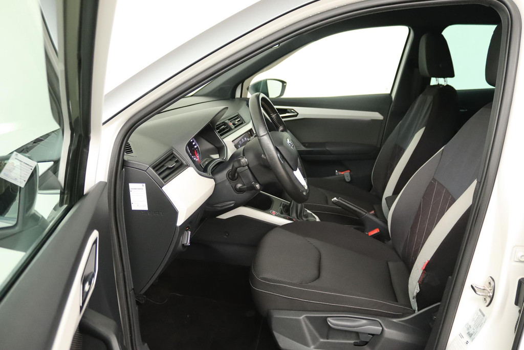 
SEAT Arona 1.0 TSI Xcellence Launch Edition (PARKEERSENSOREN, ACHTERUITRIJCAMERA ADAPTIVE, CRUISE, CARPLAY, GOED ONDERHOUDEN) vol									