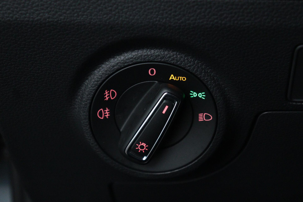 
SEAT Arona 1.0 TSI Style Business Intense (PARKEERSENSOREN, ADAPTIVE CRUISE, CLIMA, 1e EIGENAAR, GOED ONDERHOUDEN) vol									