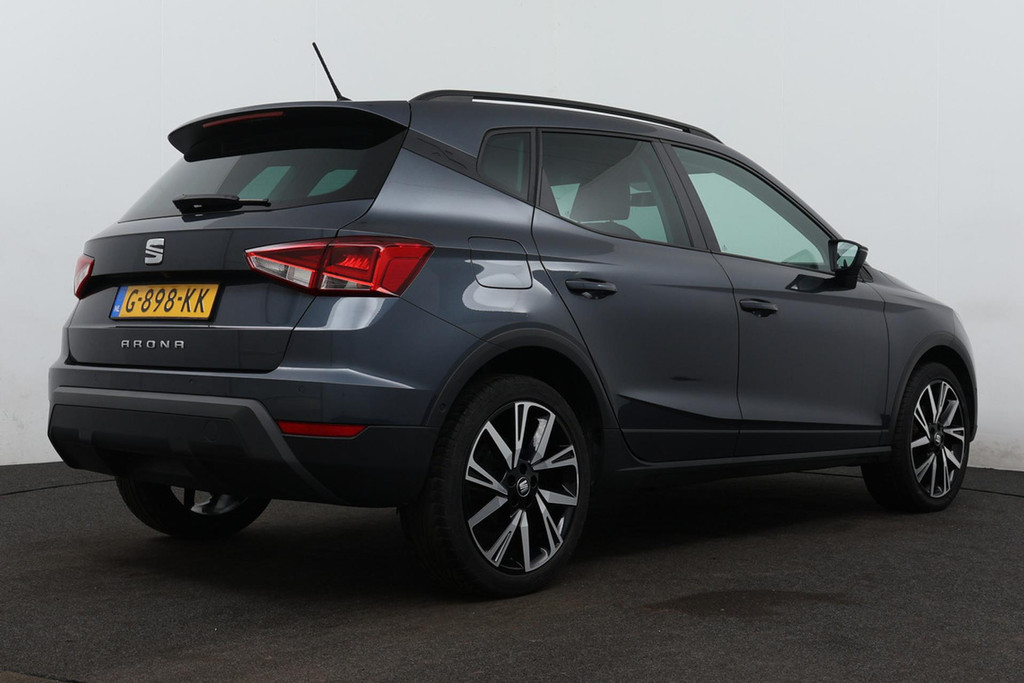 
SEAT Arona 1.0 TSI Style Business Intense (PARKEERSENSOREN, ADAPTIVE CRUISE, CLIMA, 1e EIGENAAR, GOED ONDERHOUDEN) vol									
