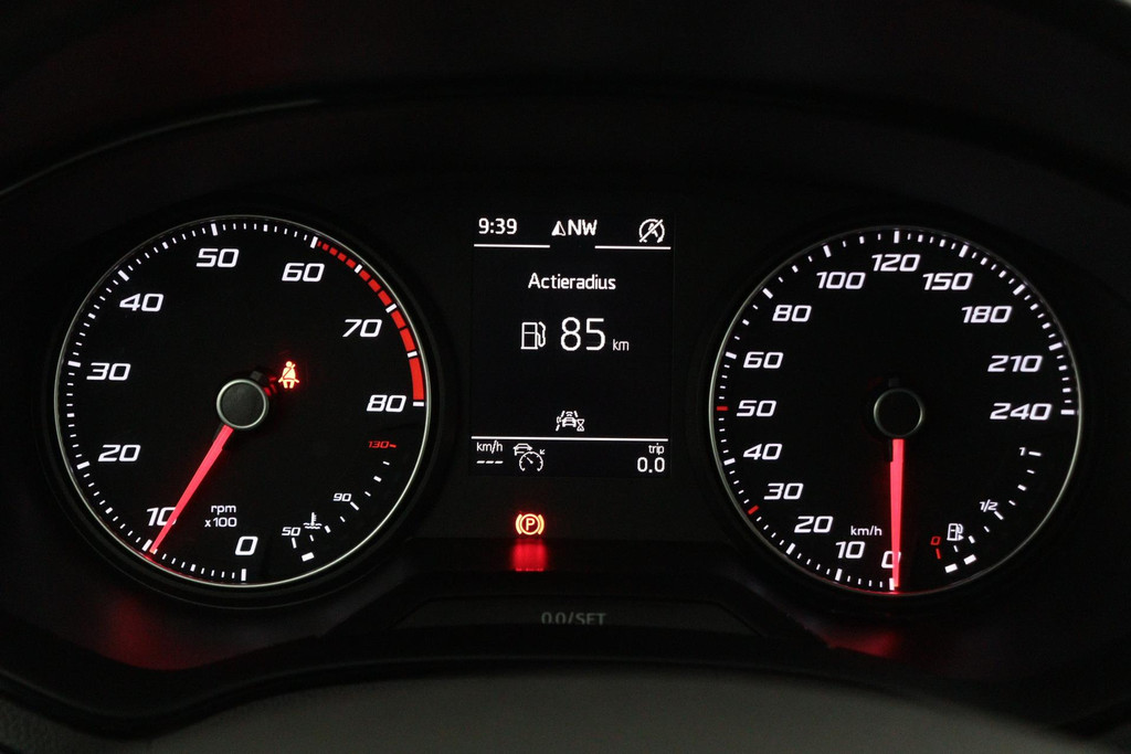 
SEAT Arona 1.0 TSI Style Business Intense (PARKEERSENSOREN, ADAPTIVE CRUISE, CLIMA, 1e EIGENAAR, GOED ONDERHOUDEN) vol									