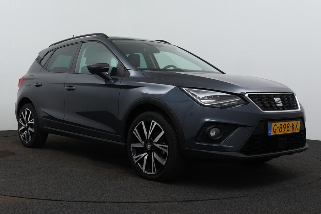
SEAT Arona 1.0 TSI Style Business Intense (PARKEERSENSOREN, ADAPTIVE CRUISE, CLIMA, 1e EIGENAAR, GOED ONDERHOUDEN) vol									