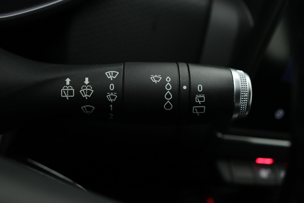 
Renault Clio 1.0 TCe Limited (CARPLAY NAVIGATIE, STUURBEDIENING, LED, 1e EIGENAAR, GOED ONDERHOUDEN) vol									