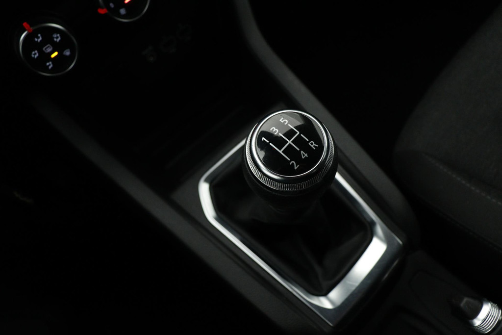 
Renault Clio 1.0 TCe Limited (CARPLAY NAVIGATIE, STUURBEDIENING, LED, 1e EIGENAAR, GOED ONDERHOUDEN) vol									