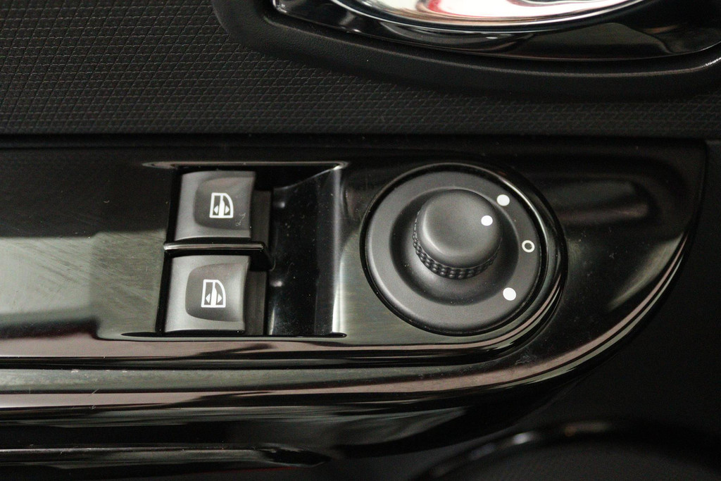 
Renault Clio 0.9 TCe Dynamique (BLUETOOTH, CRUISE CONTROL, AIRCO, NAVIGATIE) vol									