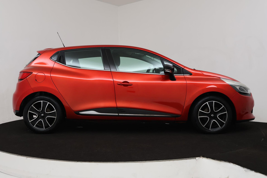 
Renault Clio 0.9 TCe Dynamique (BLUETOOTH, CRUISE CONTROL, AIRCO, NAVIGATIE) vol									