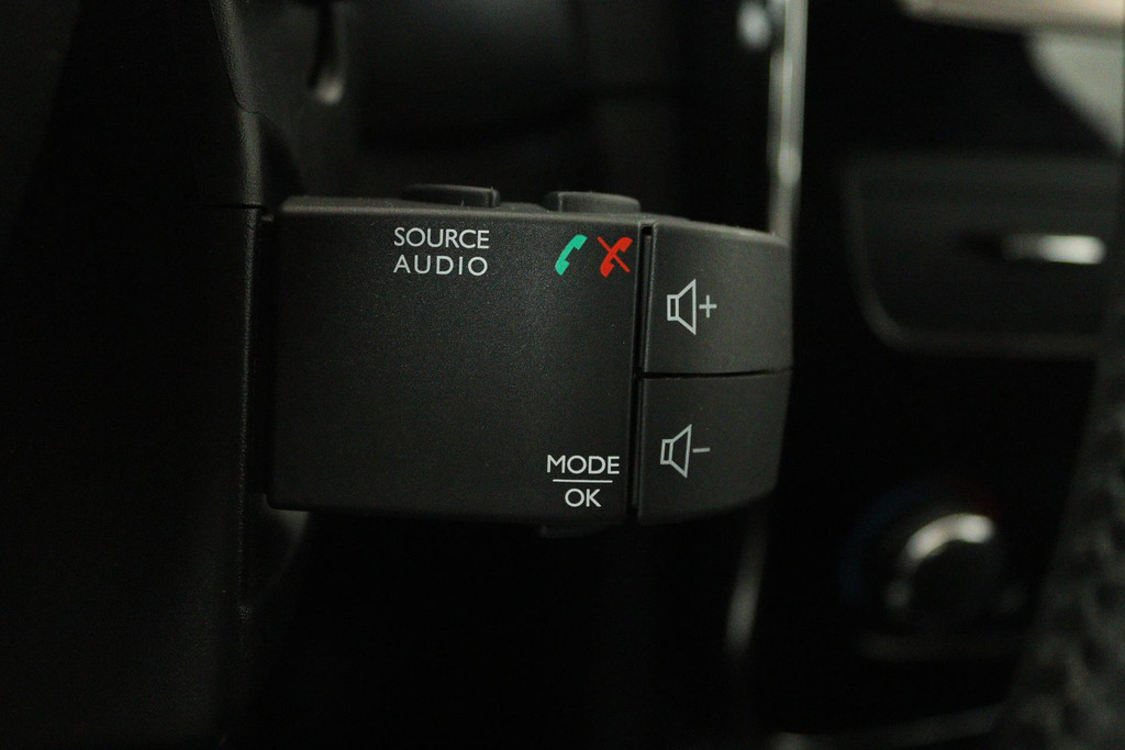 
Renault Clio 0.9 TCe Dynamique (BLUETOOTH, CRUISE CONTROL, AIRCO, NAVIGATIE) vol									