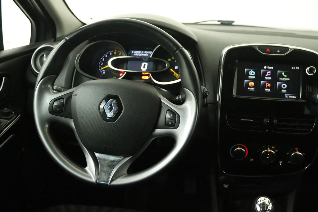 
Renault Clio Estate 0.9 TCe Night&Day (TREKHAAK, PARKEERSENSOREN ACHTER, BLUETOOTH, NAVIGATIE, NL-AUTO, GOED ONDERHOUDEN) vol									