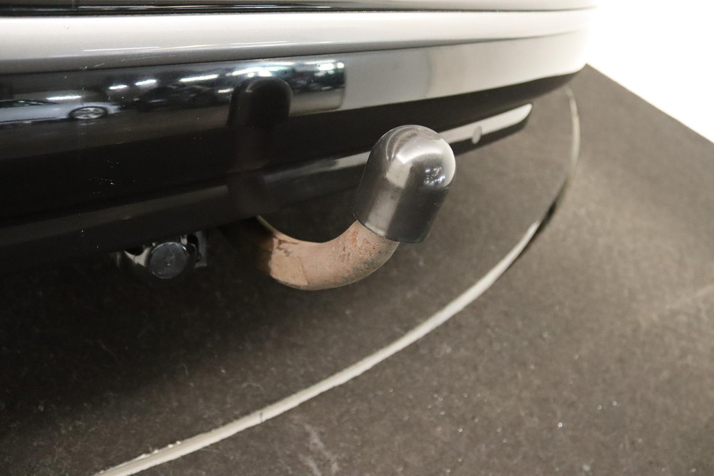 
Renault Clio Estate 0.9 TCe Night&Day (TREKHAAK, PARKEERSENSOREN ACHTER, BLUETOOTH, NAVIGATIE, NL-AUTO, GOED ONDERHOUDEN) vol									