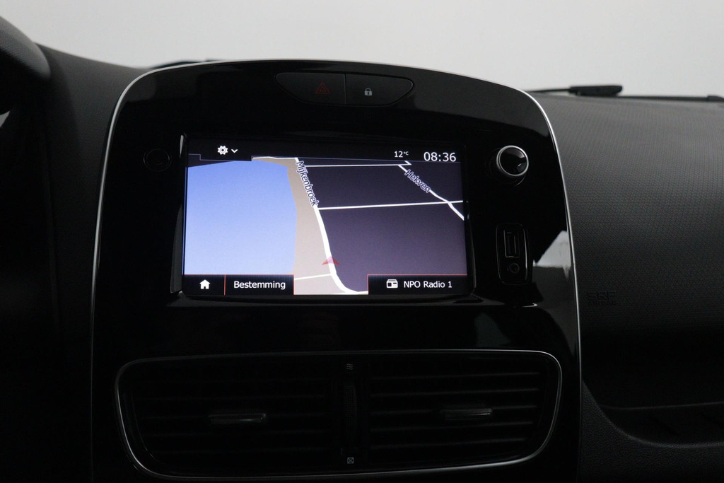 
Renault Clio 0.9 TCe Limited (NAVIGATIE, PARKEERSENSOREN, MULTIMEDIA, LED, 1e EIGENAAR, GOED ONDERHOUDEN) vol									