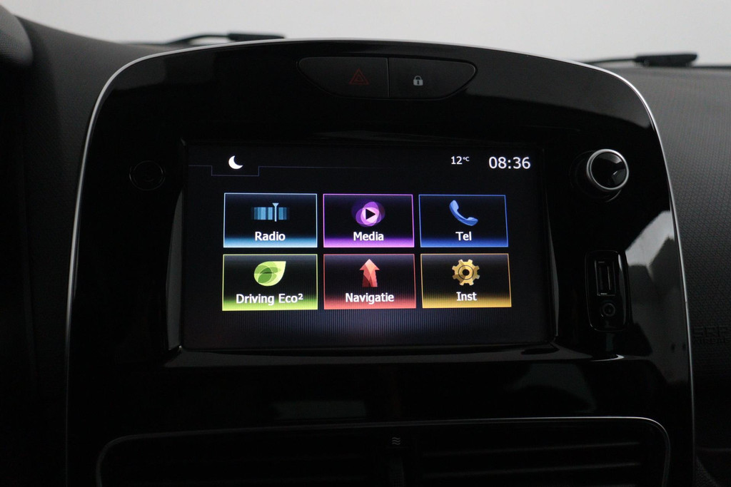 
Renault Clio 0.9 TCe Limited (NAVIGATIE, PARKEERSENSOREN, MULTIMEDIA, LED, 1e EIGENAAR, GOED ONDERHOUDEN) vol									