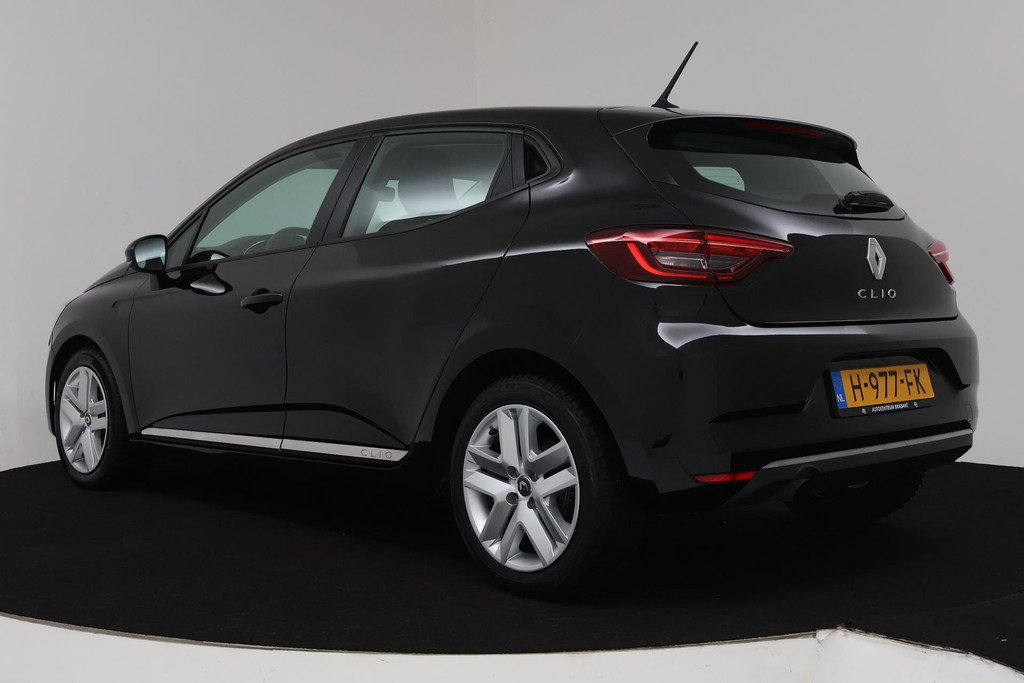 
Renault Clio 1.0 TCe Zen (NAVIGATIE, PARKEERSENSOREN, LANE ASSIST, CRUISE CONTROL, MULTIMEDIA, NL-AUTO, GOED ONDERHOUDEN) vol									