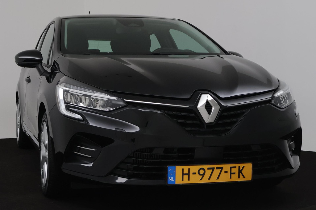 
Renault Clio 1.0 TCe Zen (NAVIGATIE, PARKEERSENSOREN, LANE ASSIST, CRUISE CONTROL, MULTIMEDIA, NL-AUTO, GOED ONDERHOUDEN) vol									