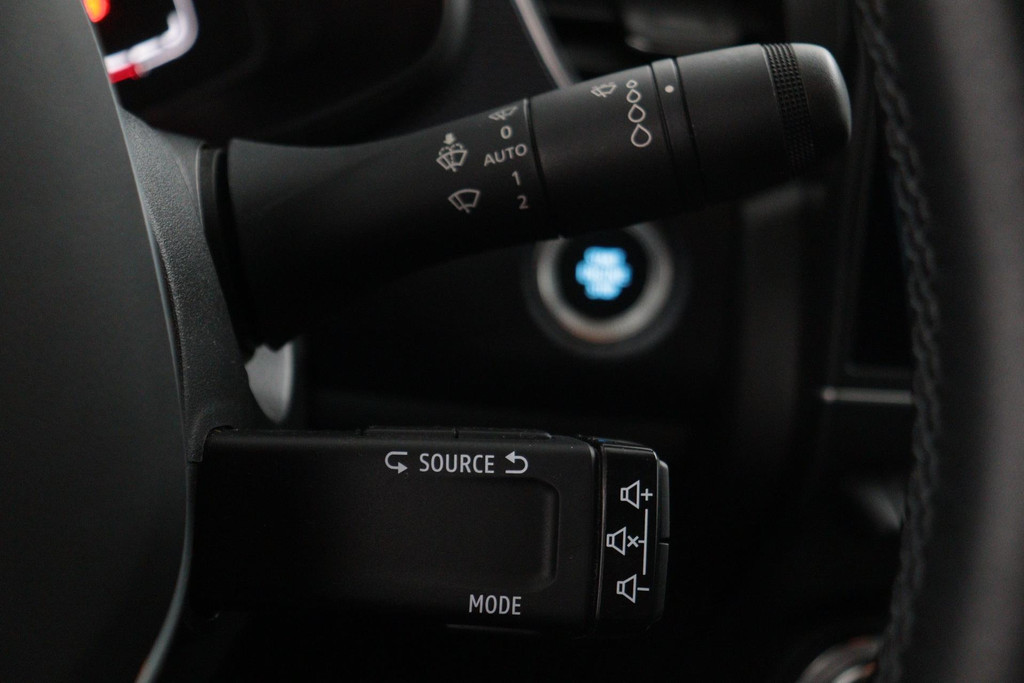 
Renault Arkana 1.6 E-Tech Hybrid 145 Zen(Dealer OndH, Camera, Carplay, Parkeersensoren V+A, Navi, Lane Assist, Etc) vol									