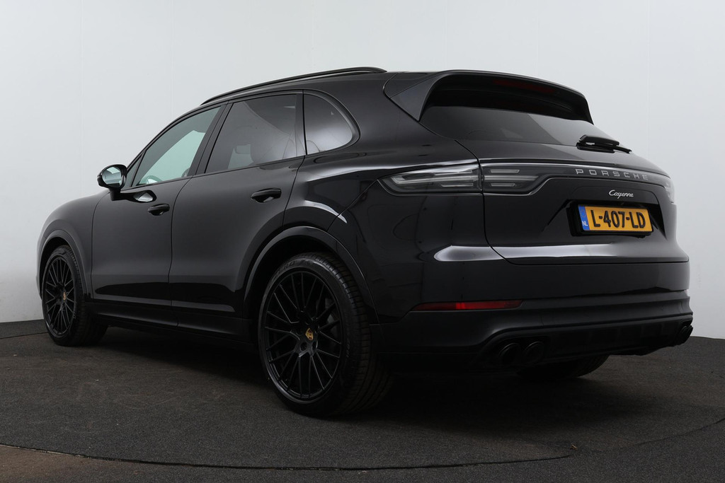 
Porsche Cayenne 3.0 AANBIEDING!!!(Deal OndH, Panoramadak, Luchtvering, Luxe stoelen, Camera’s, Carplay, StoelV, Adapt Cruise, Etc) vol									