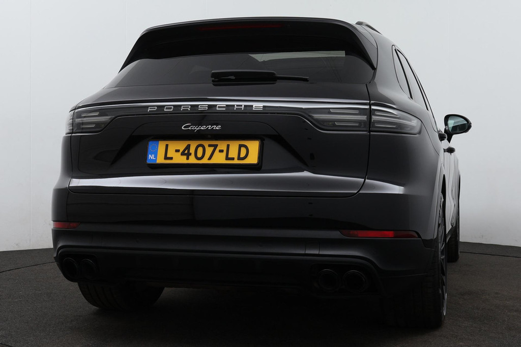 
Porsche Cayenne 3.0 AANBIEDING!!!(Deal OndH, Panoramadak, Luchtvering, Luxe stoelen, Camera’s, Carplay, StoelV, Adapt Cruise, Etc) vol									
