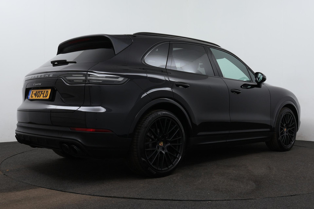 
Porsche Cayenne 3.0 AANBIEDING!!!(Deal OndH, Panoramadak, Luchtvering, Luxe stoelen, Camera’s, Carplay, StoelV, Adapt Cruise, Etc) vol									