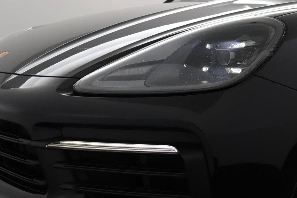 
Porsche Cayenne 3.0 AANBIEDING!!!(Deal OndH, Panoramadak, Luchtvering, Luxe stoelen, Camera’s, Carplay, StoelV, Adapt Cruise, Etc) vol									