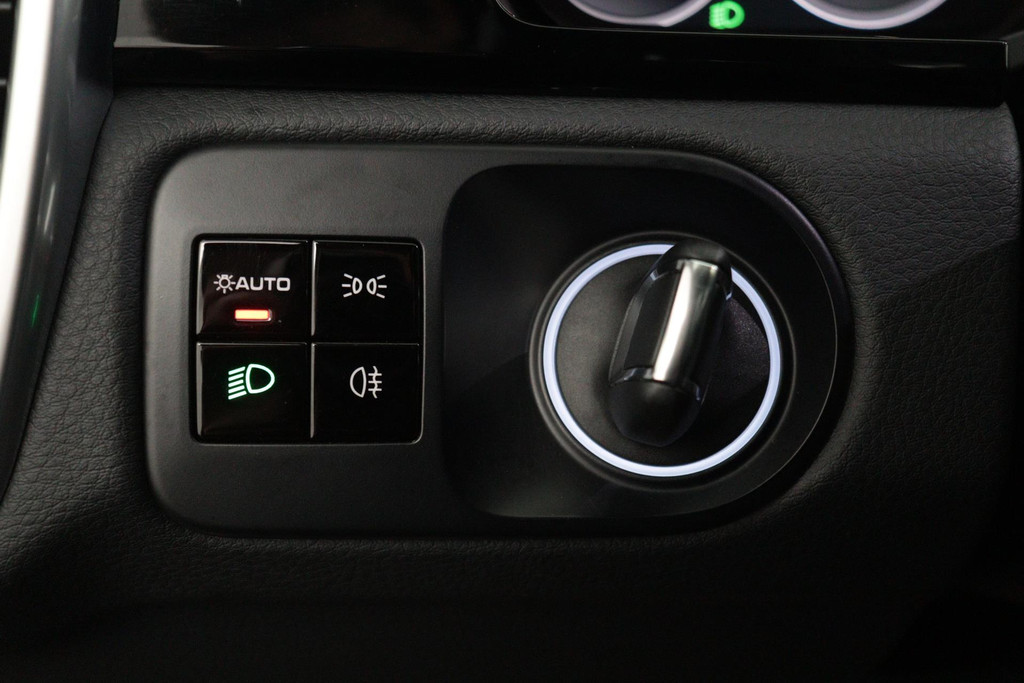 
Porsche Cayenne 3.0 AANBIEDING!!!(Deal OndH, Panoramadak, Luchtvering, Luxe stoelen, Camera’s, Carplay, StoelV, Adapt Cruise, Etc) vol									