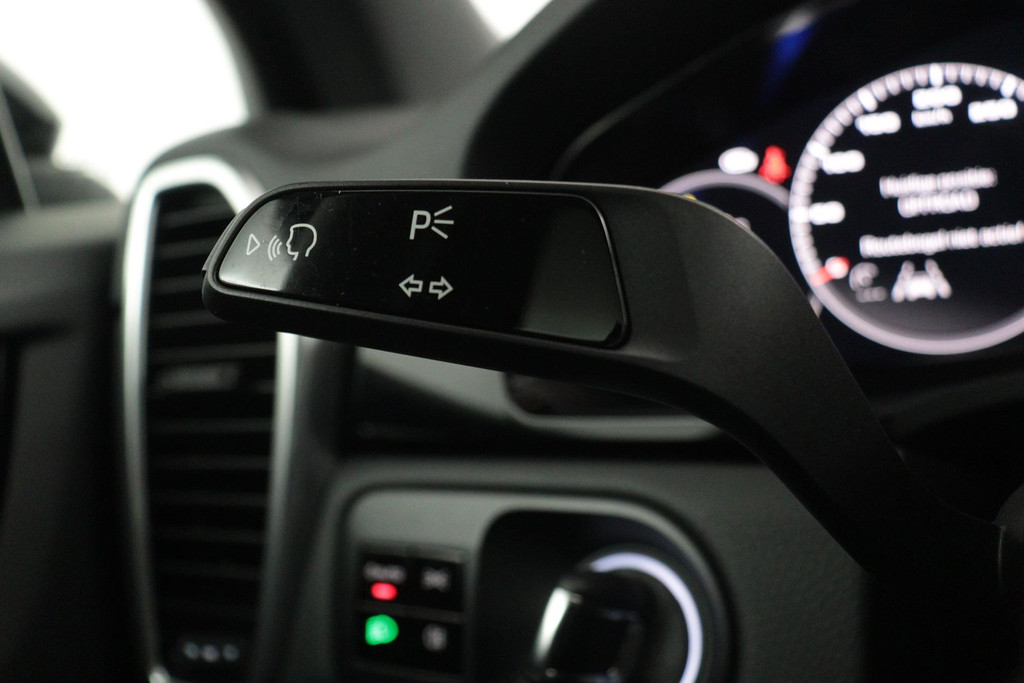 
Porsche Cayenne 3.0 AANBIEDING!!!(Deal OndH, Panoramadak, Luchtvering, Luxe stoelen, Camera’s, Carplay, StoelV, Adapt Cruise, Etc) vol									