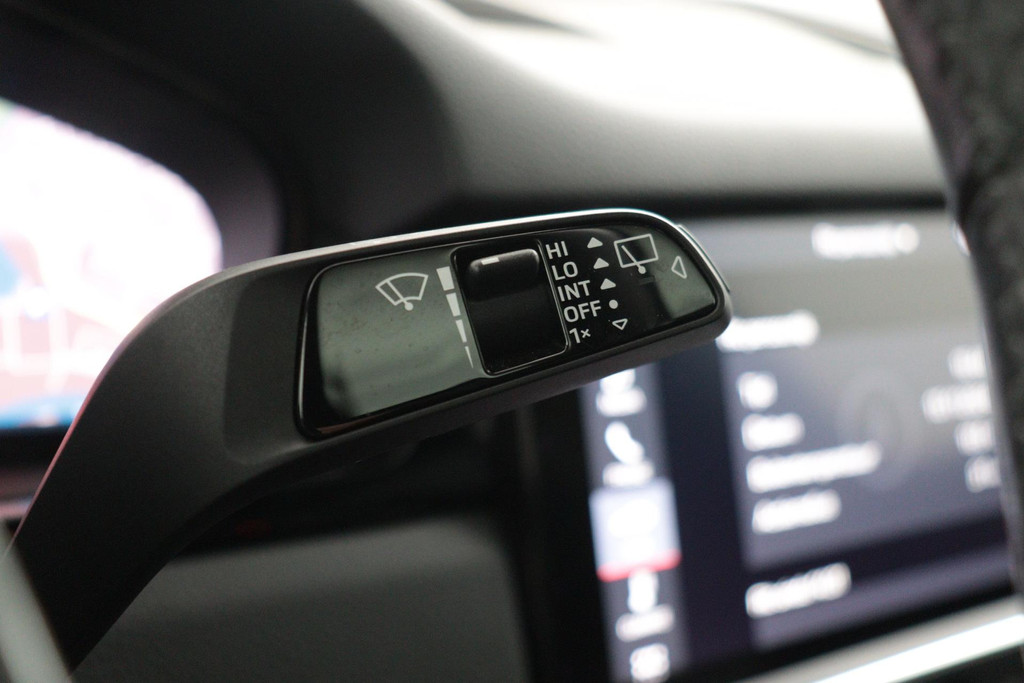 
Porsche Cayenne 3.0 AANBIEDING!!!(Deal OndH, Panoramadak, Luchtvering, Luxe stoelen, Camera’s, Carplay, StoelV, Adapt Cruise, Etc) vol									