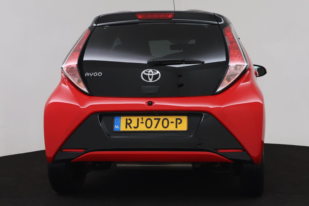 
Toyota Aygo 1.0 VVT-i x-joy (BLUETOOTH, ACHTERUITRIJCAMERA, NL-AUTO) vol									