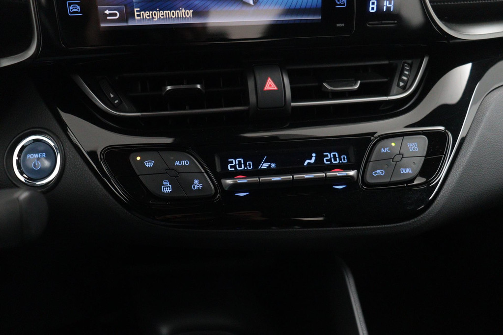 
Toyota C-HR 1.8 Hybrid Dynamic(NL-auto, Goed OnderH, Navi, Camera, Climate Con, Etc) vol									