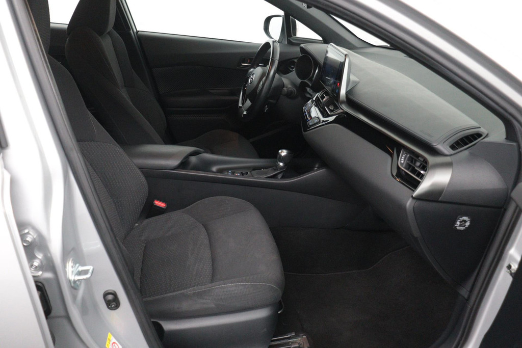 
Toyota C-HR 1.8 Hybrid Dynamic(NL-auto, Goed OnderH, Navi, Camera, Climate Con, Etc) vol									