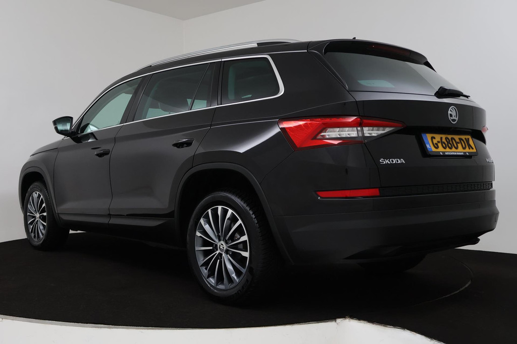 
Škoda Kodiaq 1.5 TSI Business Edition (PARKEERSENSOREN, PANORAMADAK, STOELVERWARMING, ACHTERUITRIJCAMERA, AUTOMAAT, LEER, NL-AUTO) vol									