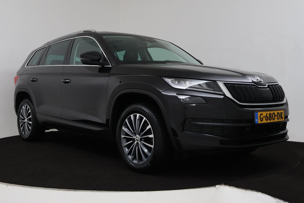 
Škoda Kodiaq 1.5 TSI Business Edition (PARKEERSENSOREN, PANORAMADAK, STOELVERWARMING, ACHTERUITRIJCAMERA, AUTOMAAT, LEER, NL-AUTO) vol									