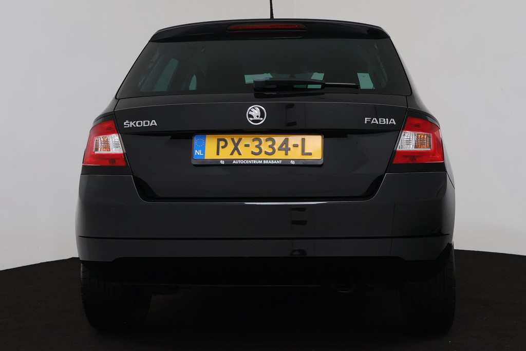 
Škoda Fabia 1.0 TSI Drive (CRUISE CONTROL, NAVIGATIE, BLUETOOTH, CARPLAY, NL-AUTO) vol									