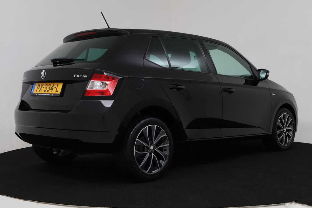 
Škoda Fabia 1.0 TSI Drive (CRUISE CONTROL, NAVIGATIE, BLUETOOTH, CARPLAY, NL-AUTO) vol									