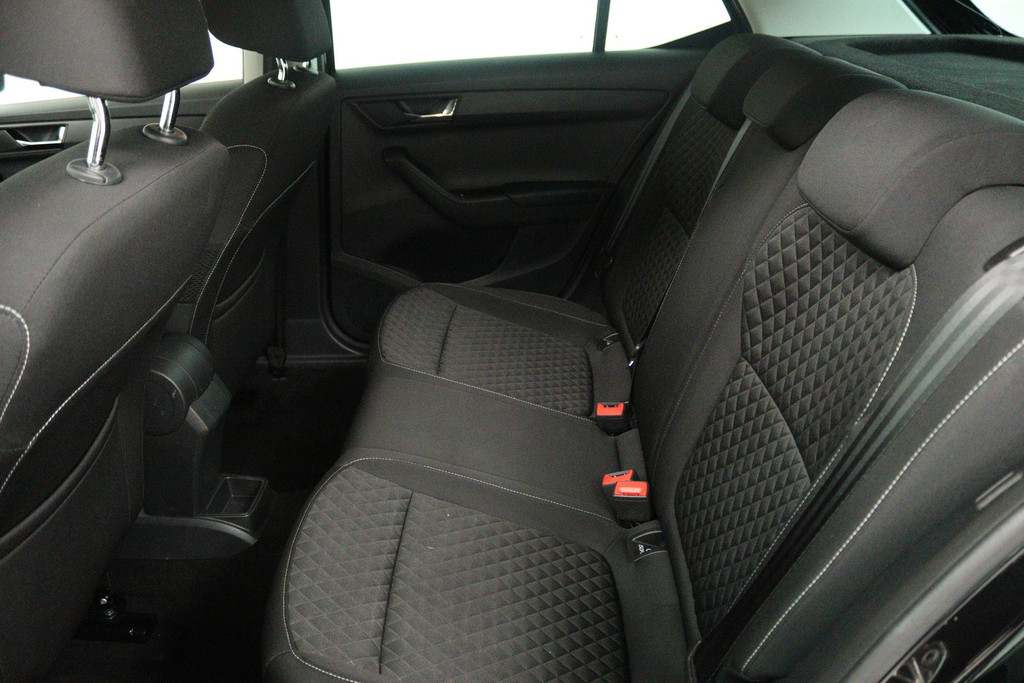 
Škoda Fabia 1.0 TSI Drive (CRUISE CONTROL, NAVIGATIE, BLUETOOTH, CARPLAY, NL-AUTO) vol									