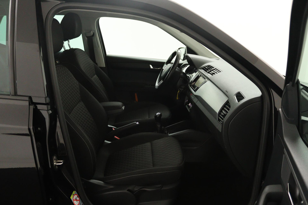 
Škoda Fabia 1.0 TSI Drive (CRUISE CONTROL, NAVIGATIE, BLUETOOTH, CARPLAY, NL-AUTO) vol									