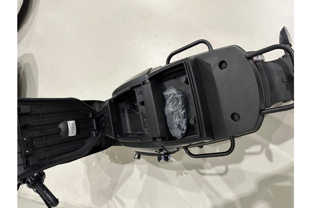 
Scooter S02 Connected 3 stuks beschikbaar NIEUW!!! BTW. 90 km/u elektrische motorscooter vol									