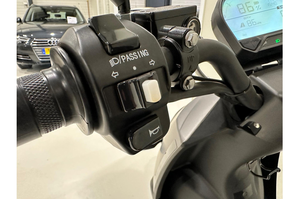 
Scooter S02 Connected 3 stuks beschikbaar NIEUW!!! BTW. 90 km/u elektrische motorscooter vol									