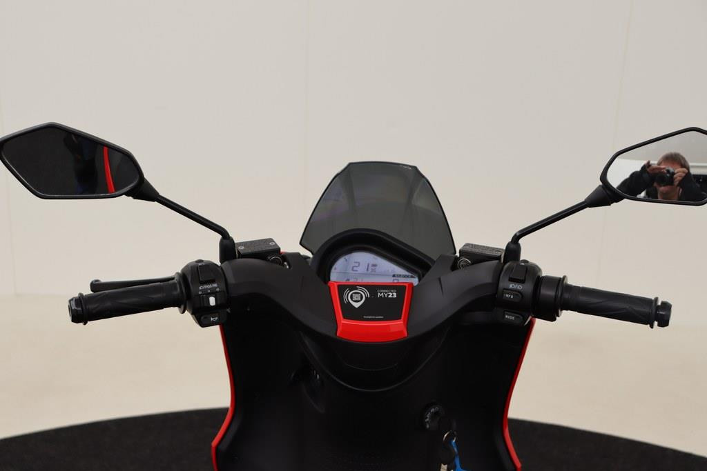 
Scooter S01 Connected NIEUW 3x op voorraad normaal €7599,- vol									