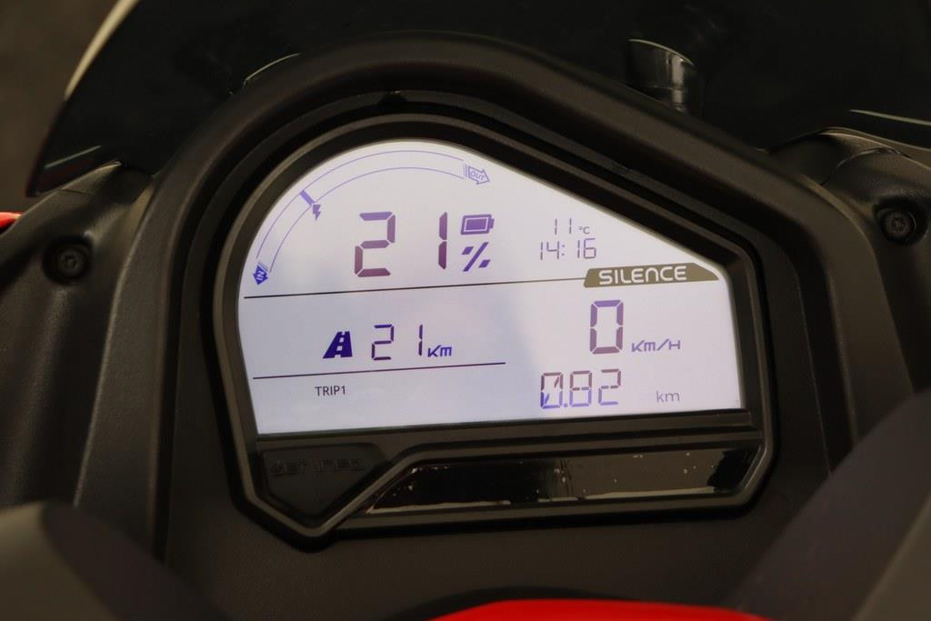 
Scooter S01 Connected NIEUW 3x op voorraad normaal €7599,- vol									