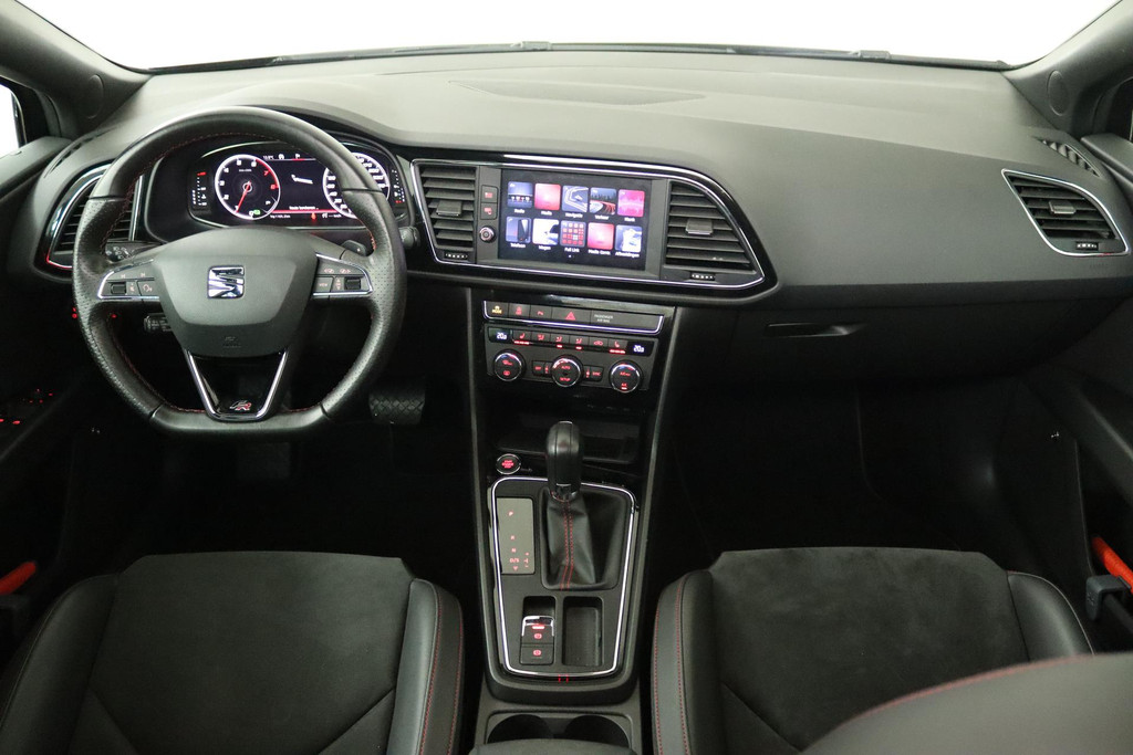 
SEAT León ST 1.5 TSI FR Ultimate Edition Black (PANORAMADAK, CAMERA, STOELVERWARMING, NAVIGATIE, PARKEERSENSOREN, NL-AUTO) vol									