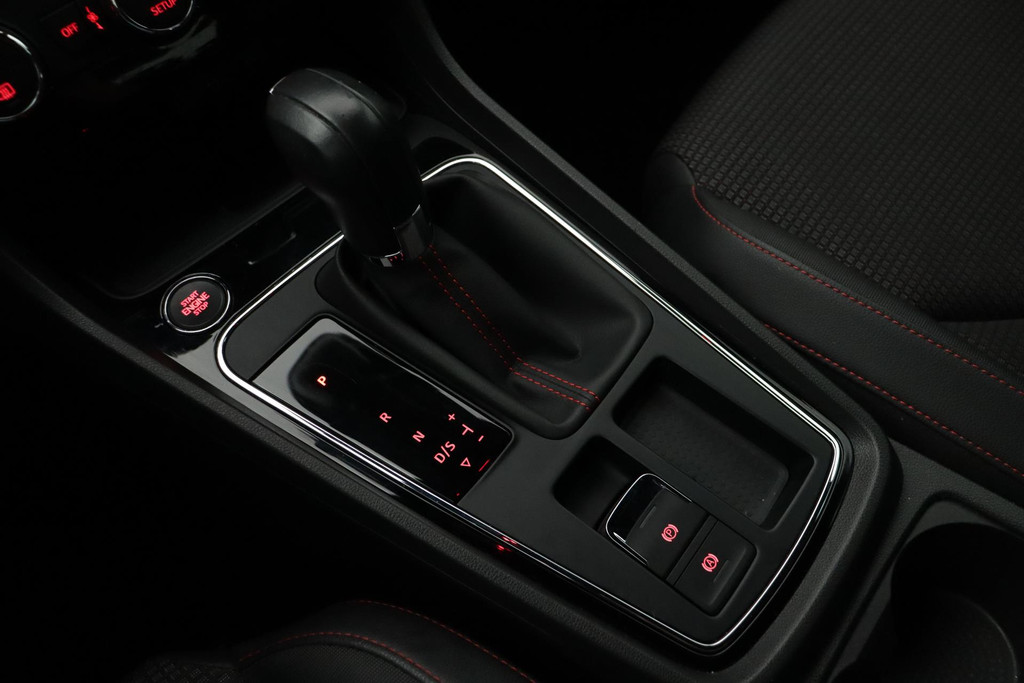 
SEAT León ST 1.5 TSI FR Ultimate Edition(NL-auto, 1e Eig, Dealer OnderH, Digitale Dash, Camera, StoelV, Digitale Dash, Etc) vol									