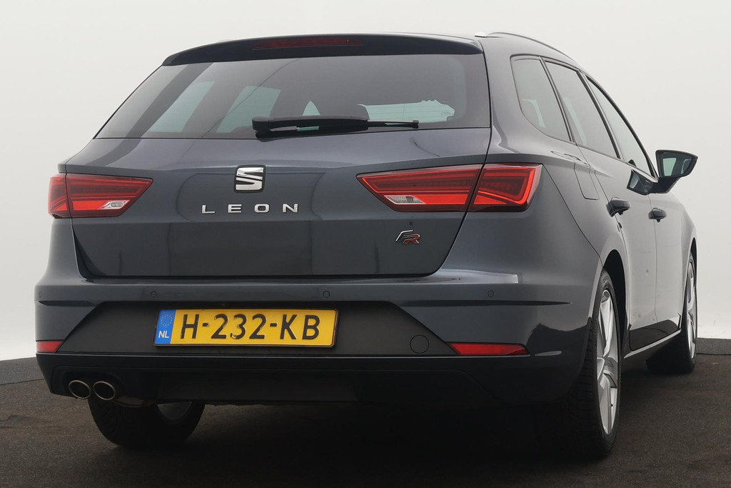 
SEAT León ST 1.5 TSI FR Ultimate Edition(NL-auto, 1e Eig, Dealer OnderH, Digitale Dash, Camera, StoelV, Digitale Dash, Etc) vol									