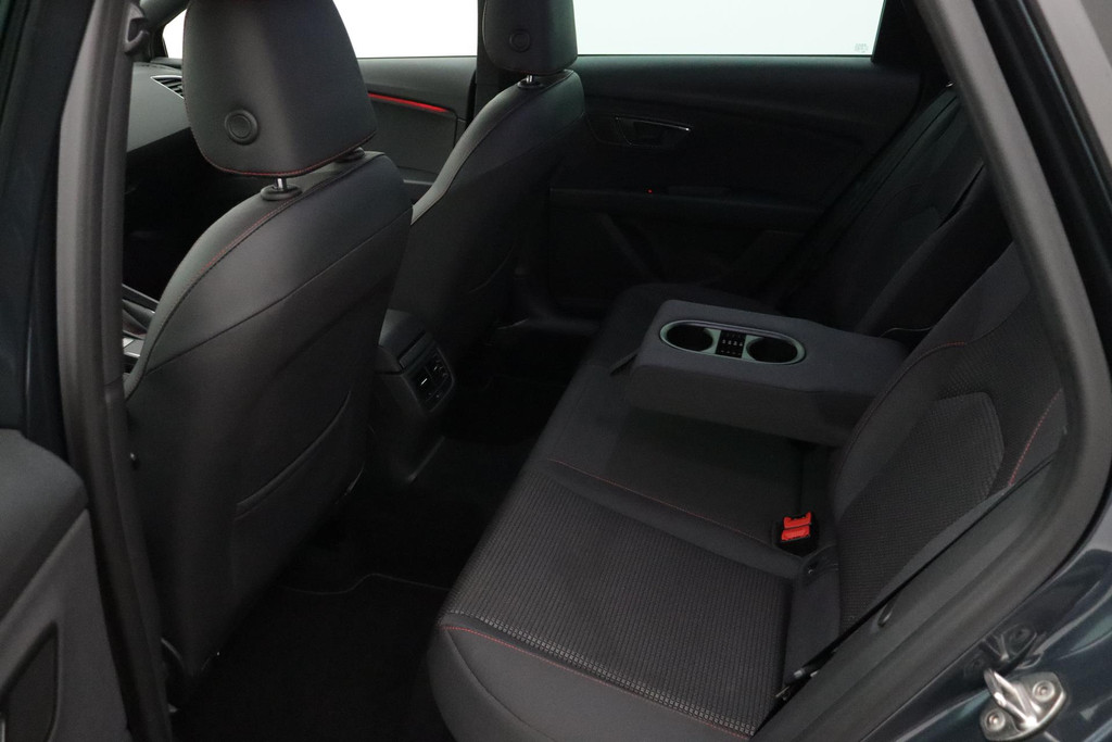 
SEAT León ST 1.5 TSI FR Ultimate Edition(NL-auto, 1e Eig, Dealer OnderH, Digitale Dash, Camera, StoelV, Digitale Dash, Etc) vol									